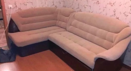 Перетяжка углового дивана. Перхушково