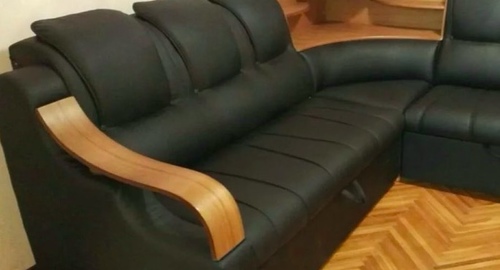 Перетяжка кожаного дивана. Перхушково